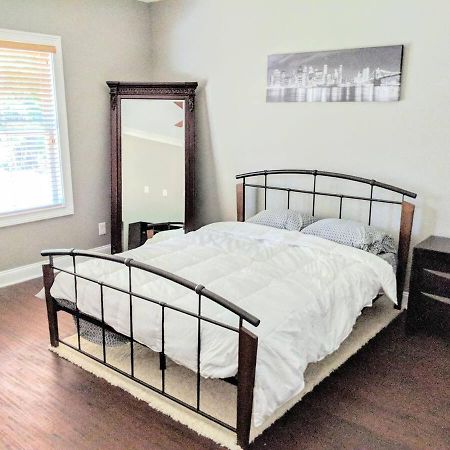 Spacious deluxe house for you, your family&friends Charlotte Exterior foto