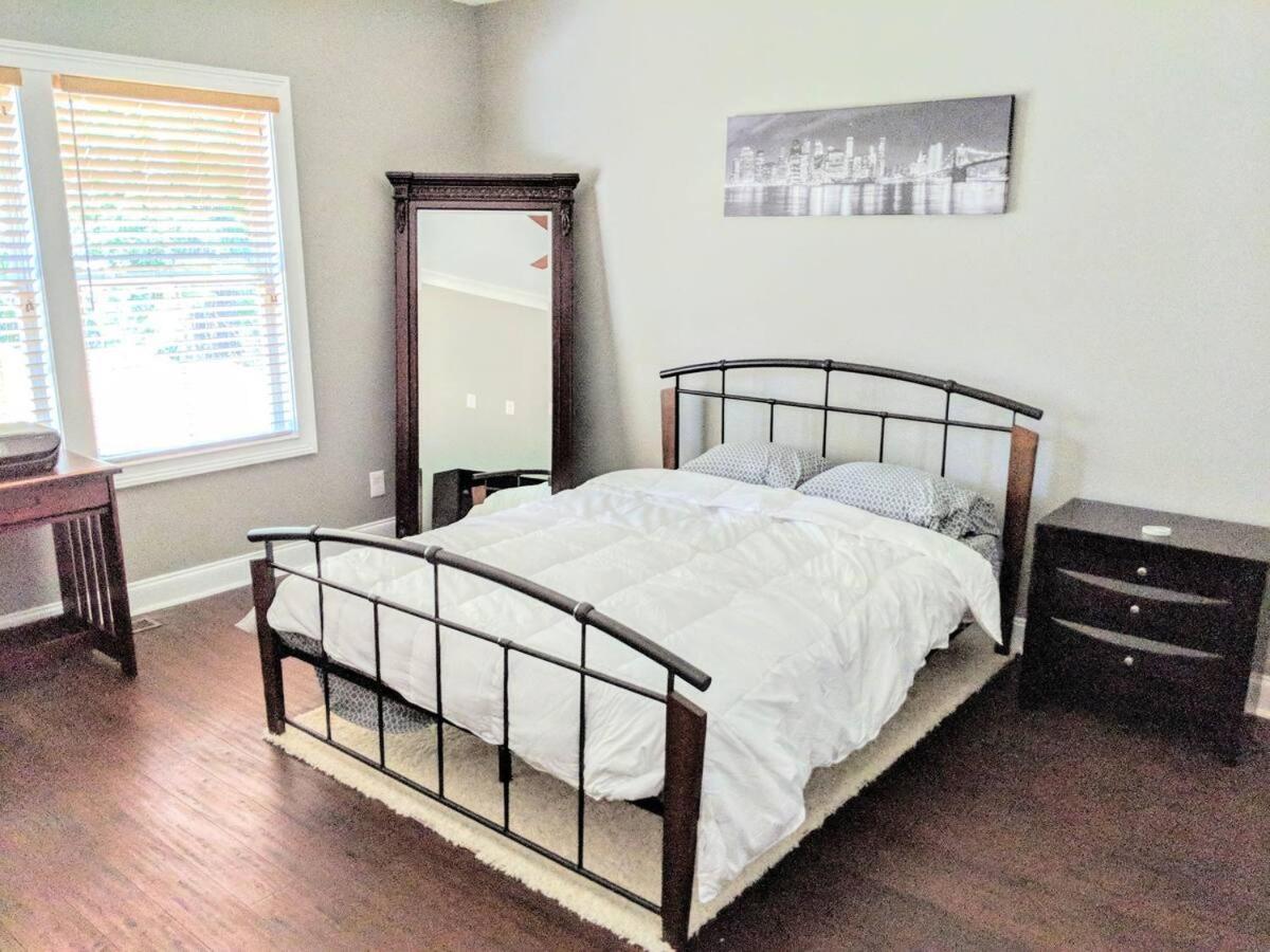 Spacious deluxe house for you, your family&friends Charlotte Exterior foto